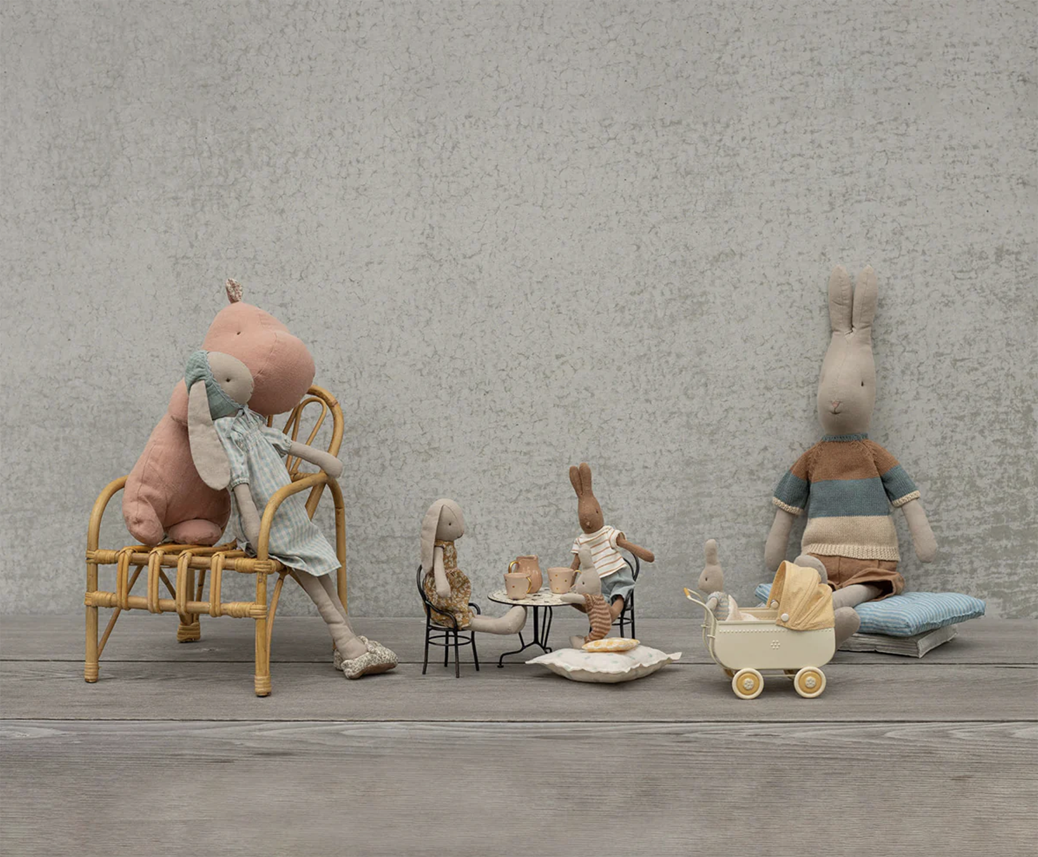 Maileg Miniature Chair with Armrest, Mini.