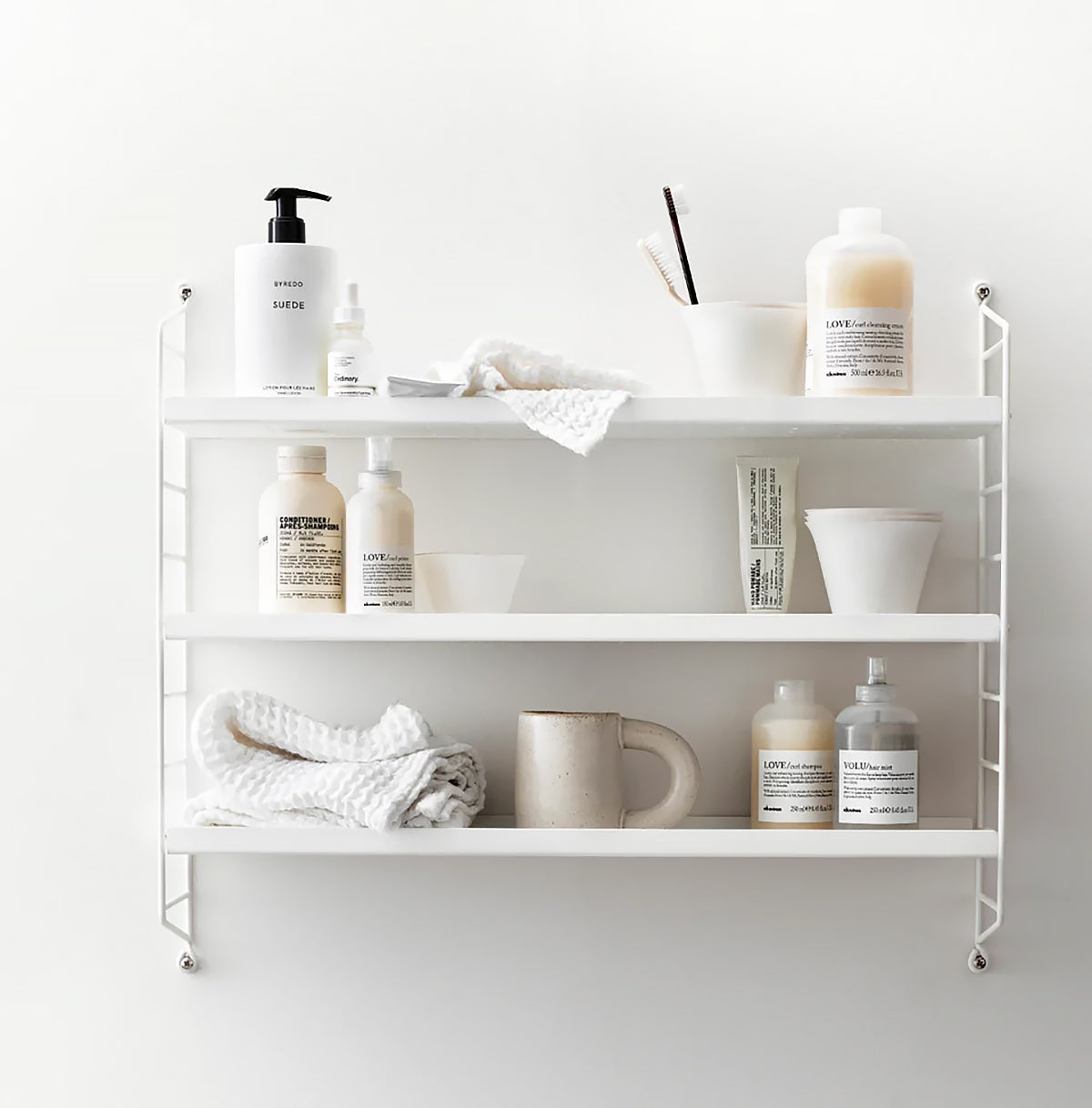 String Pocket Metal Shelf - White.