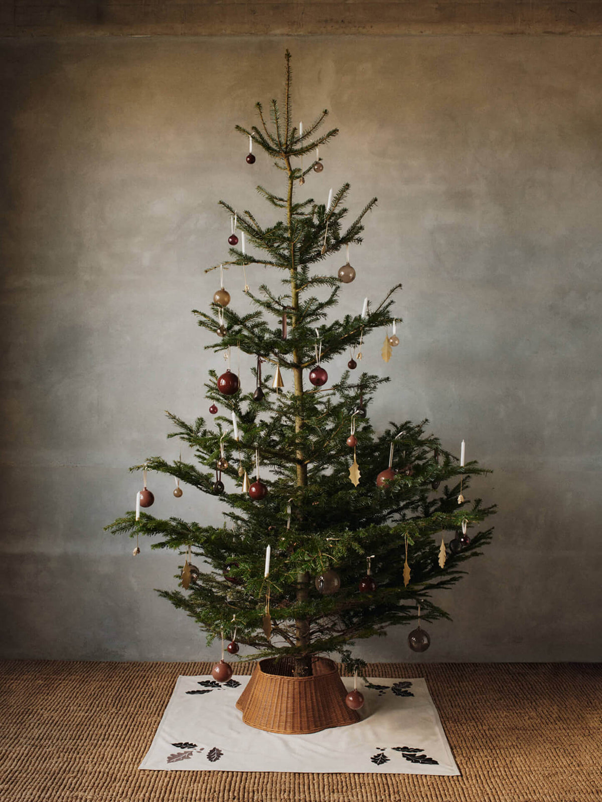 Ferm Living Drape Braided Tree Skirt