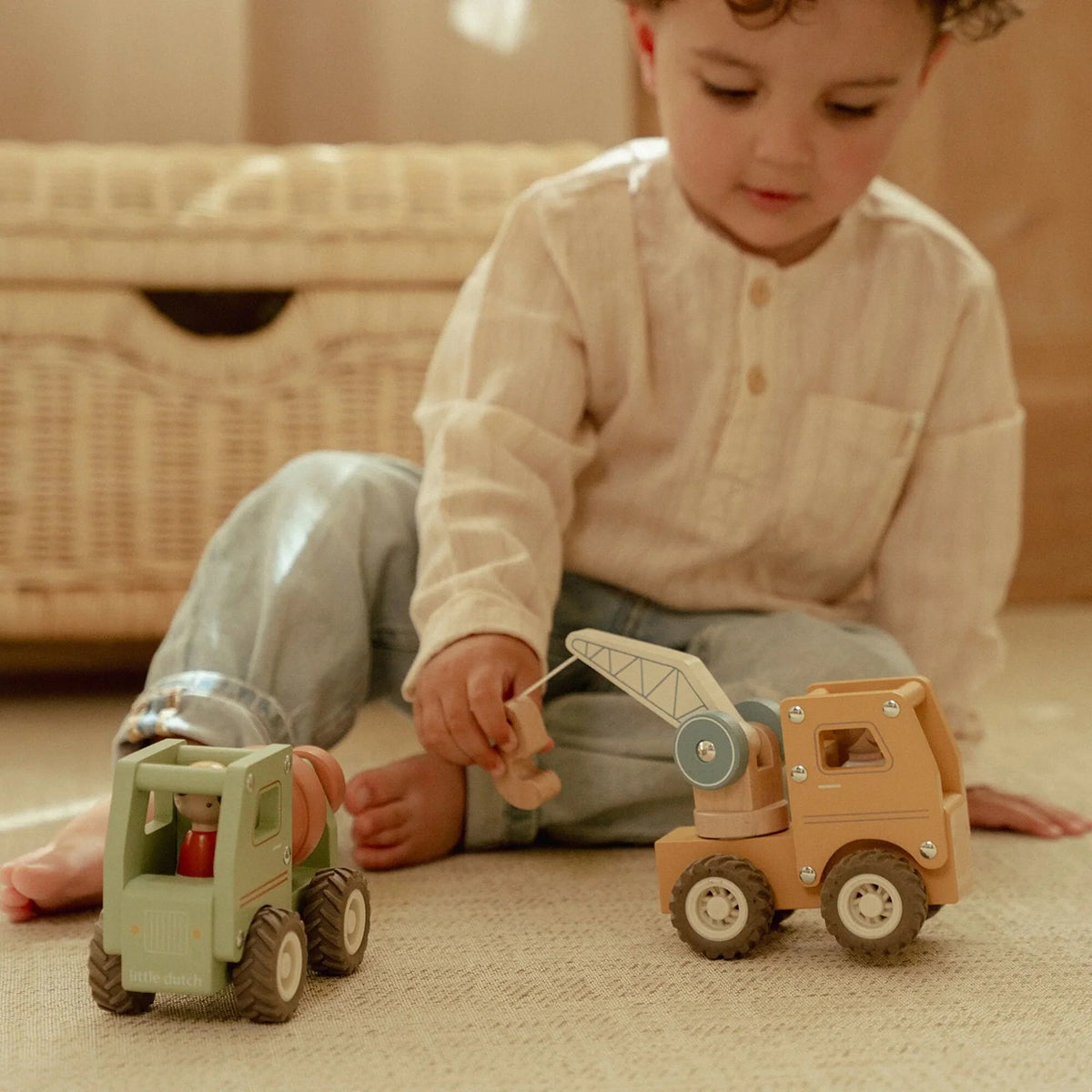 Little Dutch Wooden Crane Truck