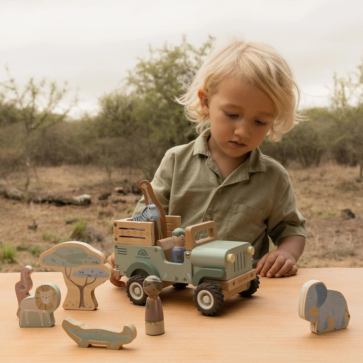 Little Dutch Wooden Wooden safari Jeep with animals