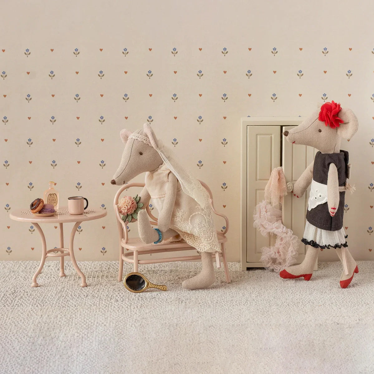 Maileg Beautician Mouse, Mum