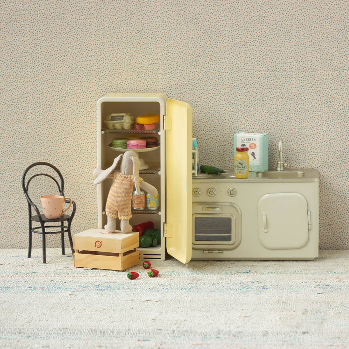 Maileg Miniature Fridge - Yellow