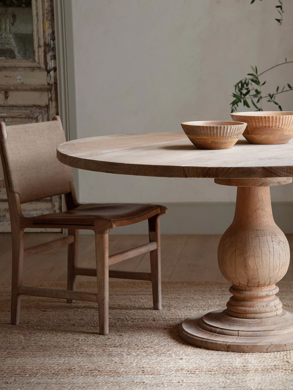Nkuku Lara 6 Seater Round Table - Natural