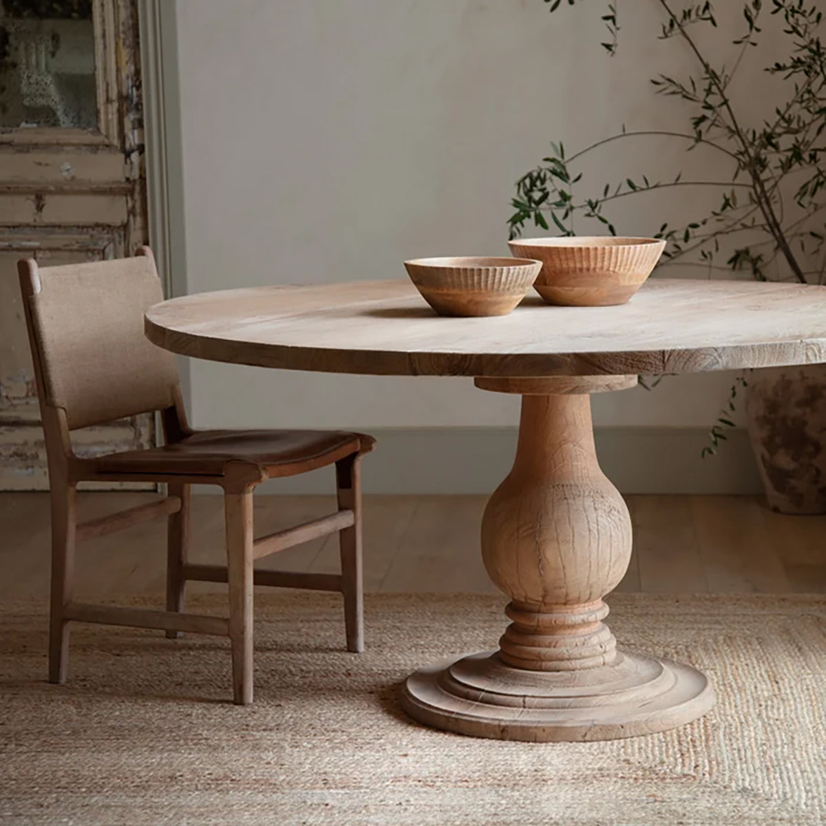 Nkuku Lara 6 Seater Round Table - Natural