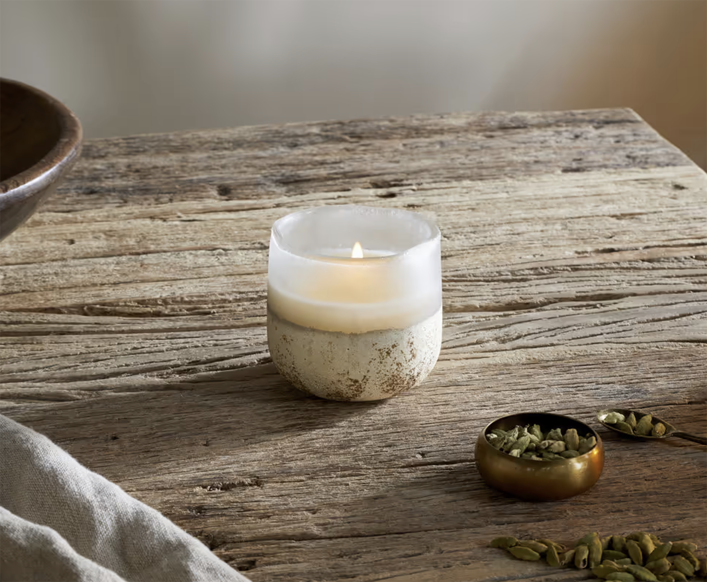 Nkuku Scented Candle - Cardamon & Amber