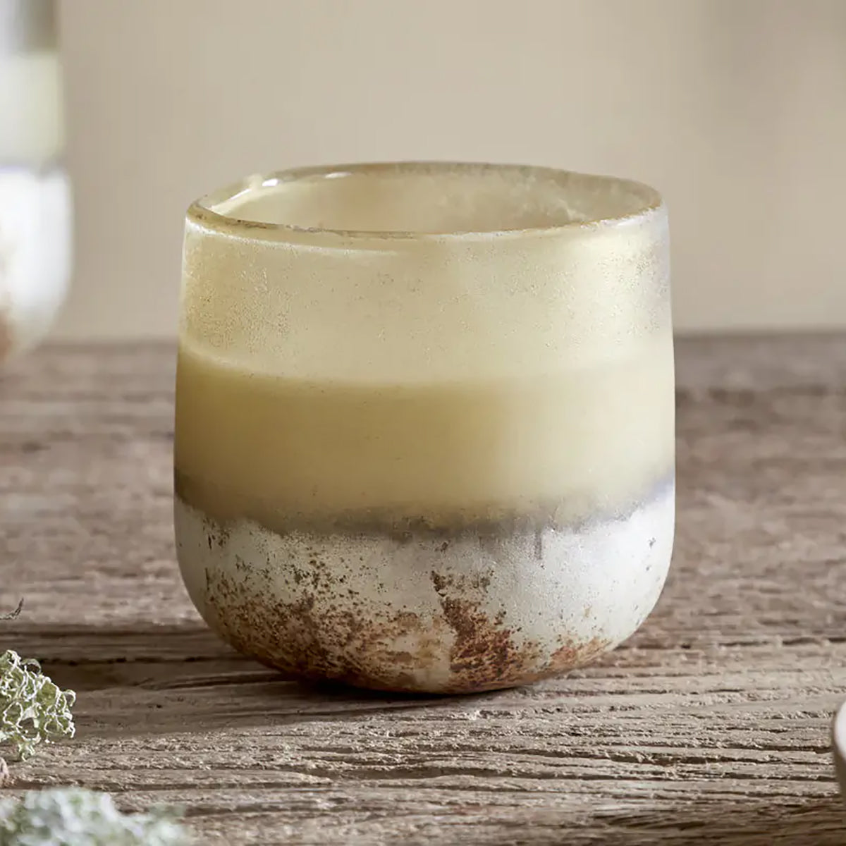 Nkuku Scented Candle - Oakmoss & Rose