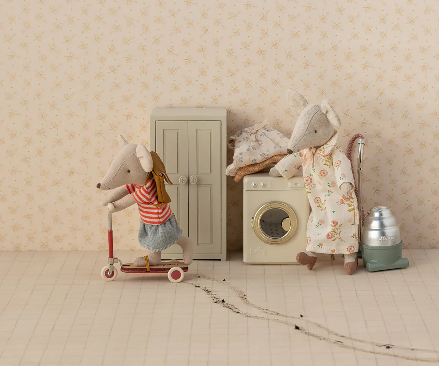 Maileg Sister Mouse, Big Sister.