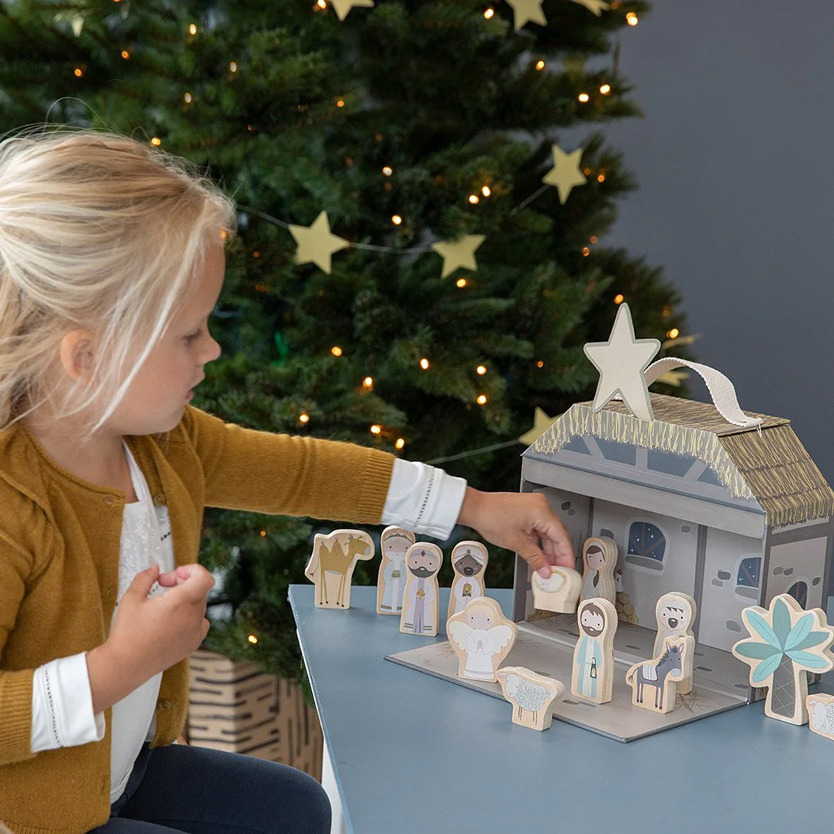 Little Dutch Nativity Scene