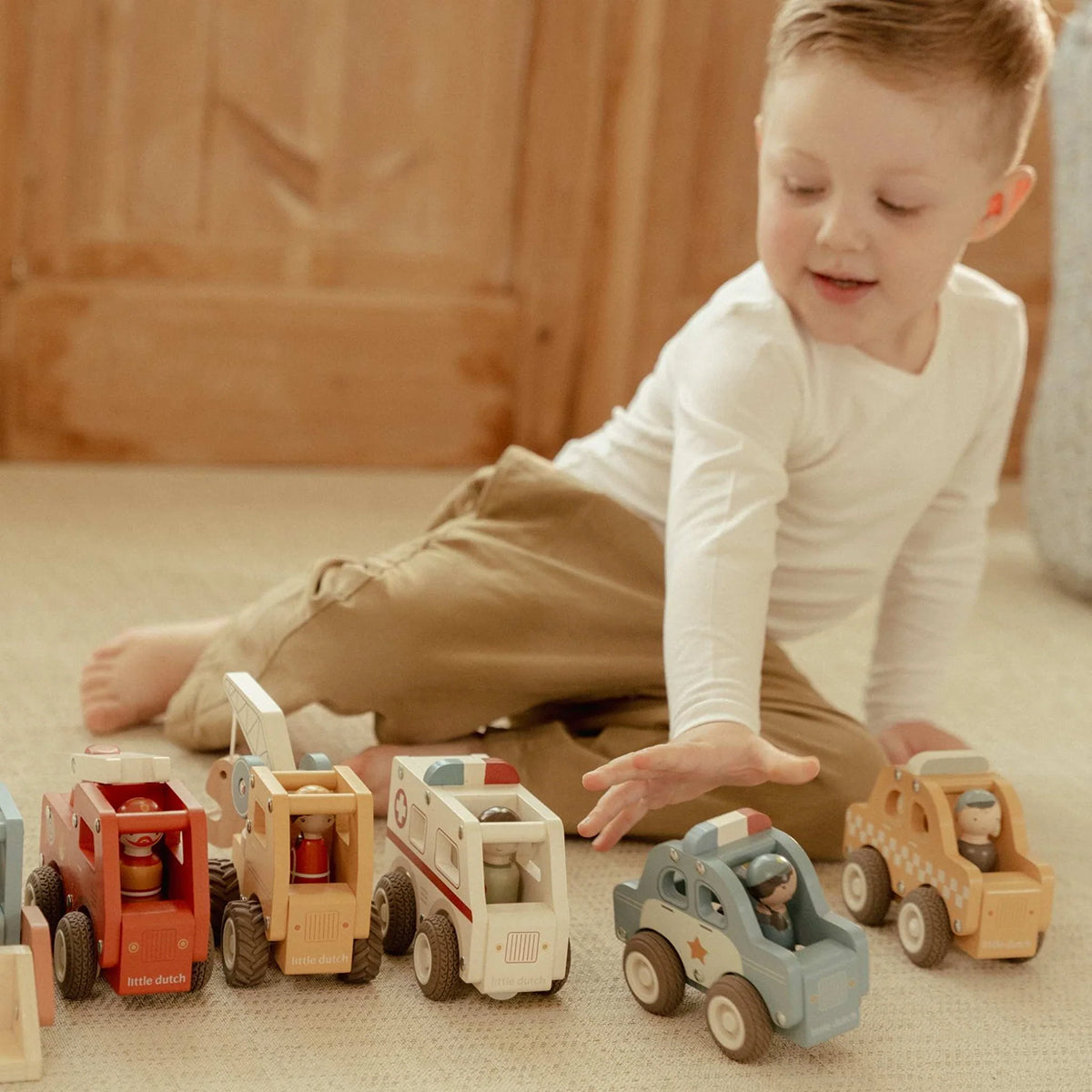 Little Dutch Wooden Pullback Race Cars