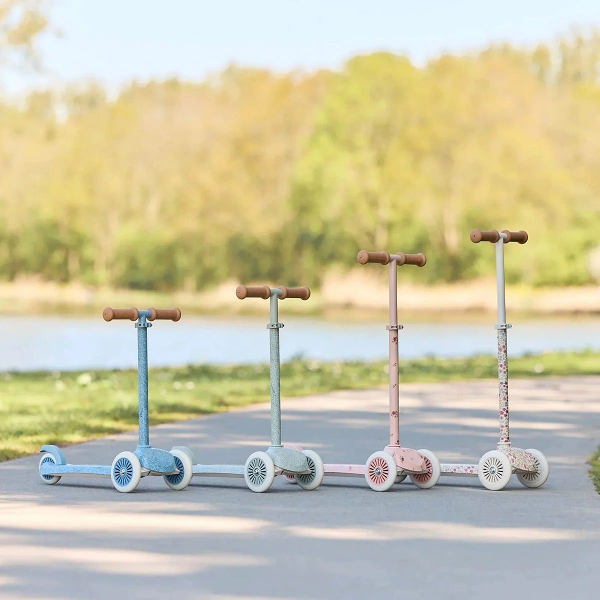 Little Dutch Scooter - Blue