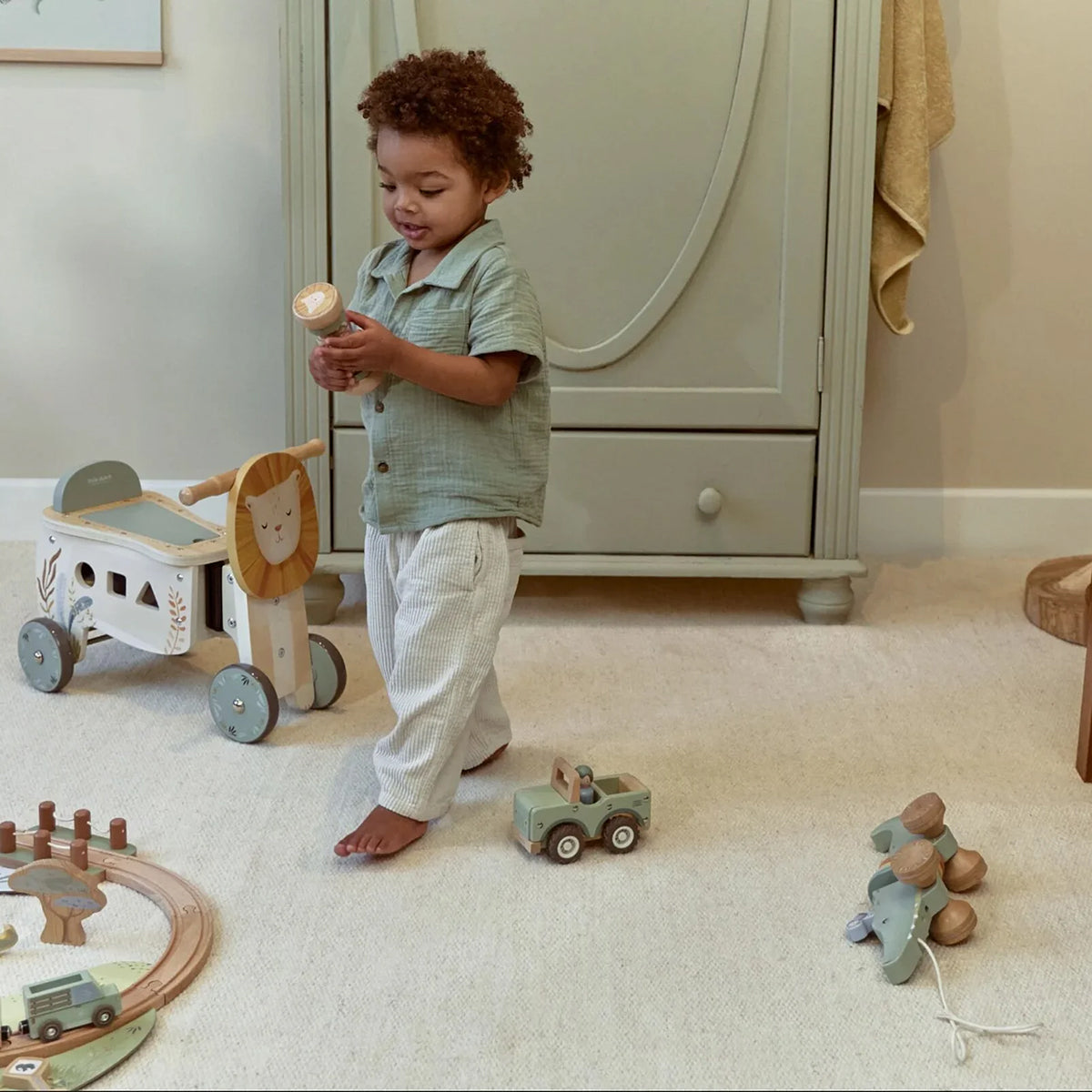 Little Dutch Wooden Wooden safari Jeep with animals