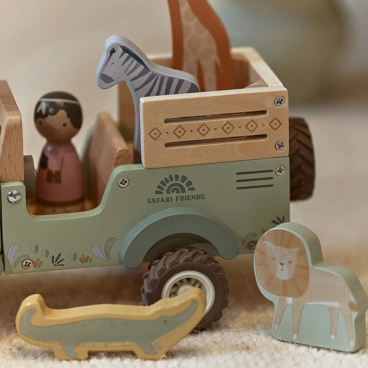 Little Dutch Wooden Wooden safari Jeep with animals