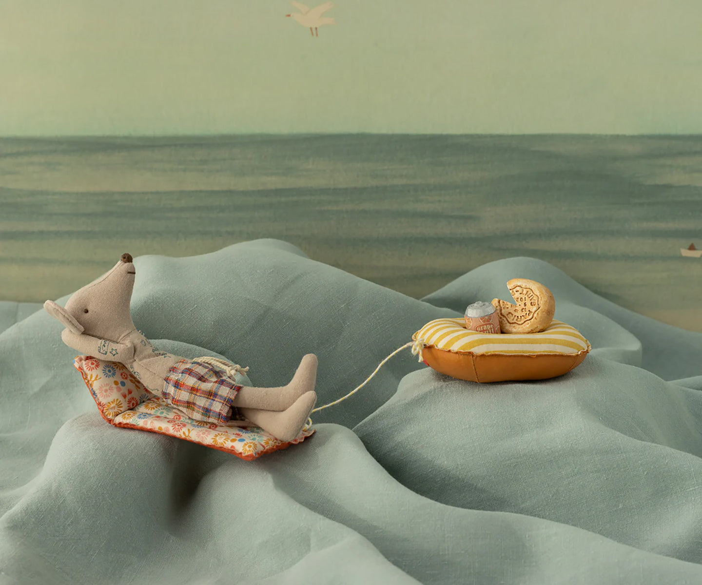 Maileg Beach Mouse with Air Mattress, Dad - Flower