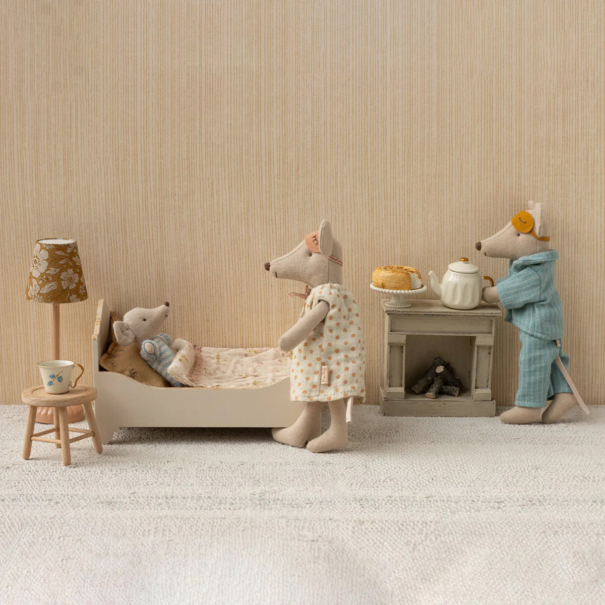 Maileg Bed, Mouse - Off White