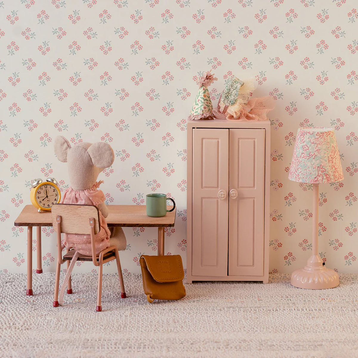 Maileg Wooden Closet, Mouse - Light Pink