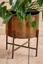 Nkuku Juoni Iron Planter, Large - Antique Brass