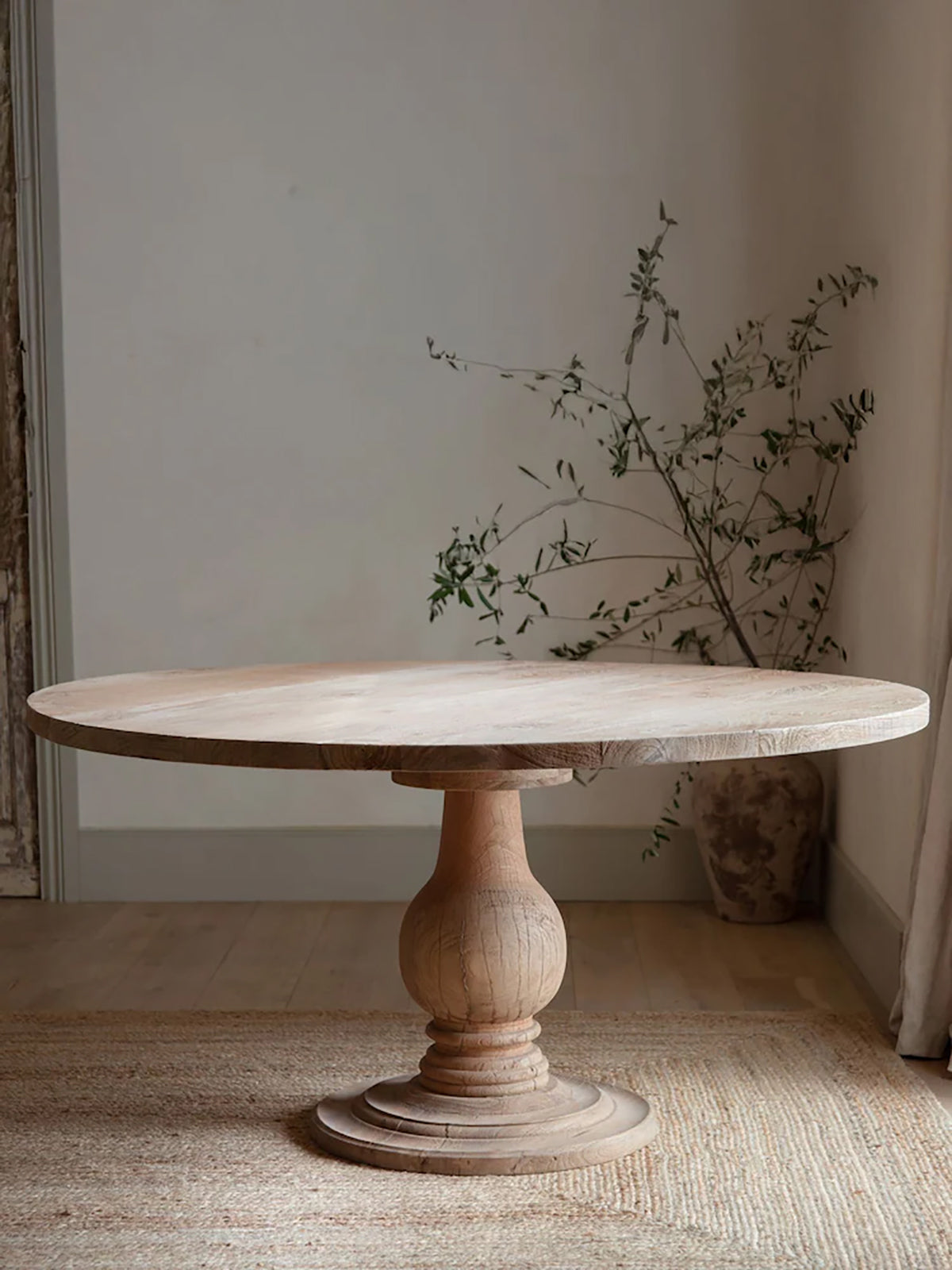 Nkuku Lara 6 Seater Round Table - Natural