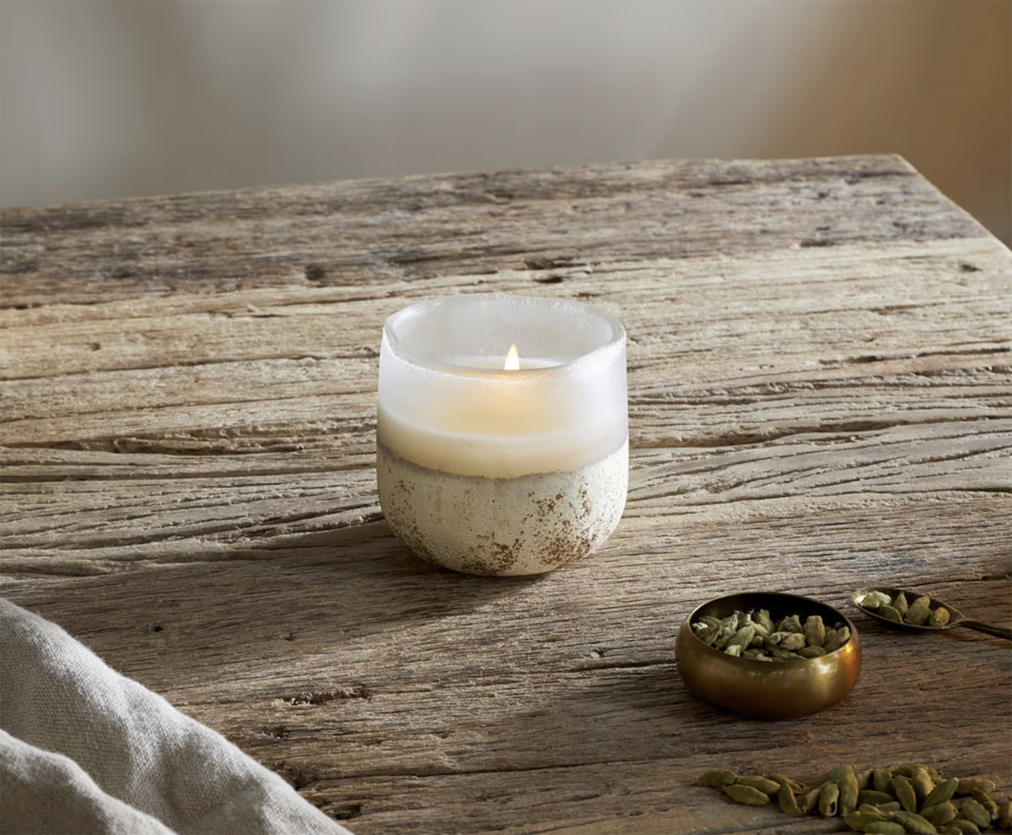 Nkuku Scented Candle - Cardamon & Amber